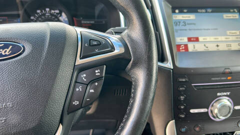 2017 Ford Edge Titanium