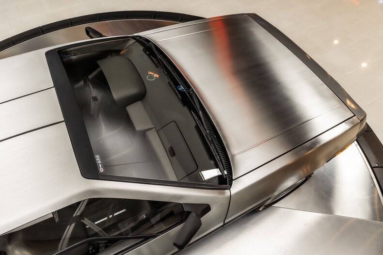 1981 DeLorean DMC-12