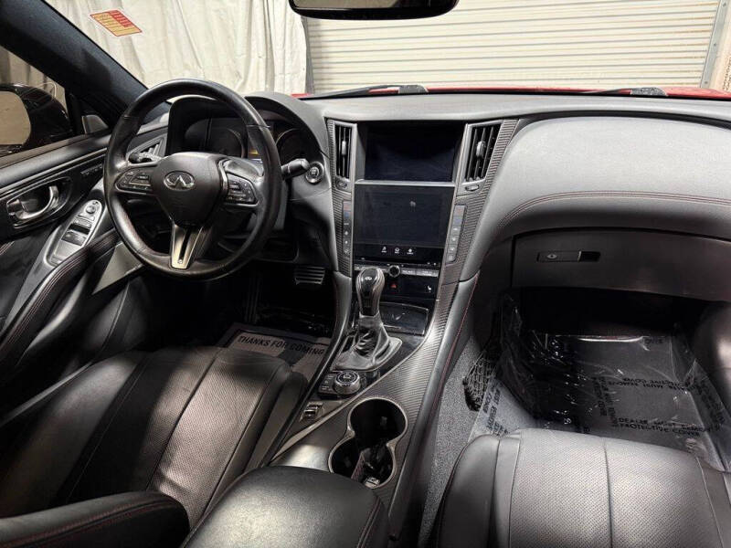 2022 Infiniti Q60 Red Sport 400