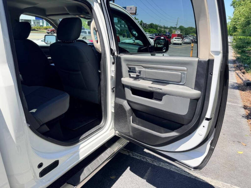 2015 RAM 1500 SLT