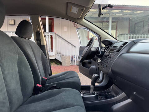 2011 Nissan Versa 1.8 S