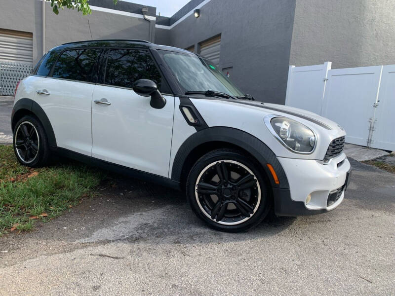 2012 MINI Cooper Countryman for sale at AUTO BURGOS in Hollywood FL