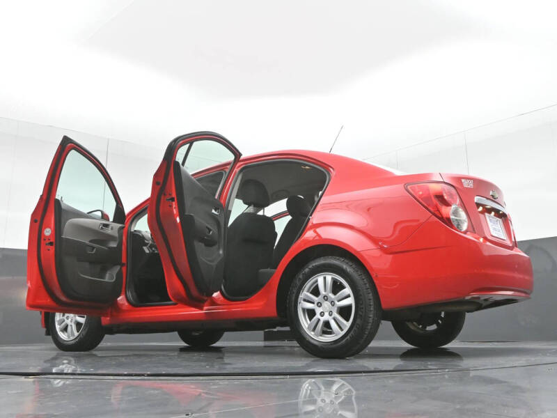 2016 Chevrolet Sonic LT Auto