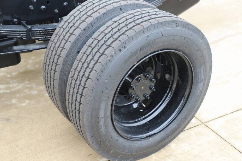 2024 Chevrolet Silverado 6500HD