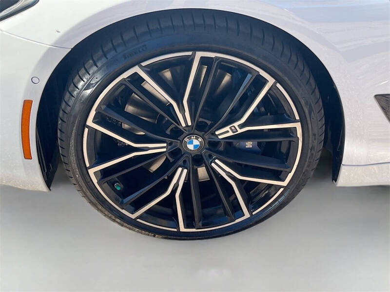 2021 BMW 5 Series M550i xDrive