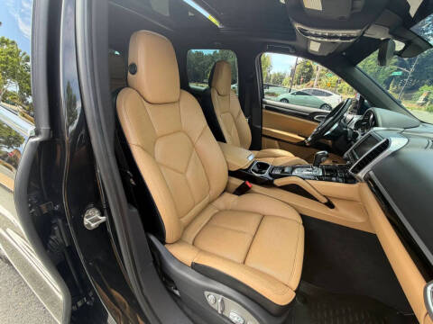 2016 Porsche Cayenne S E-Hybrid