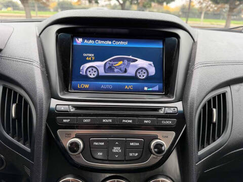 2013 Hyundai Genesis Coupe 3.8 Track