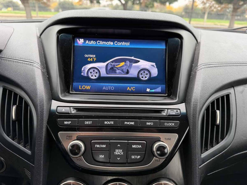 2013 Hyundai Genesis Coupe 3.8 Track