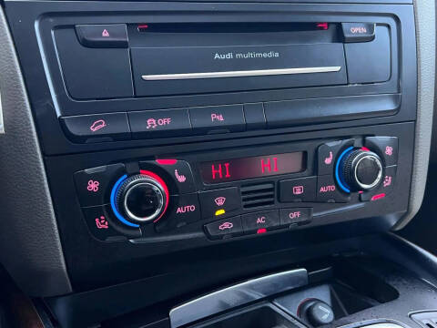 2011 Audi Q5 2.0T quattro Premium Plus