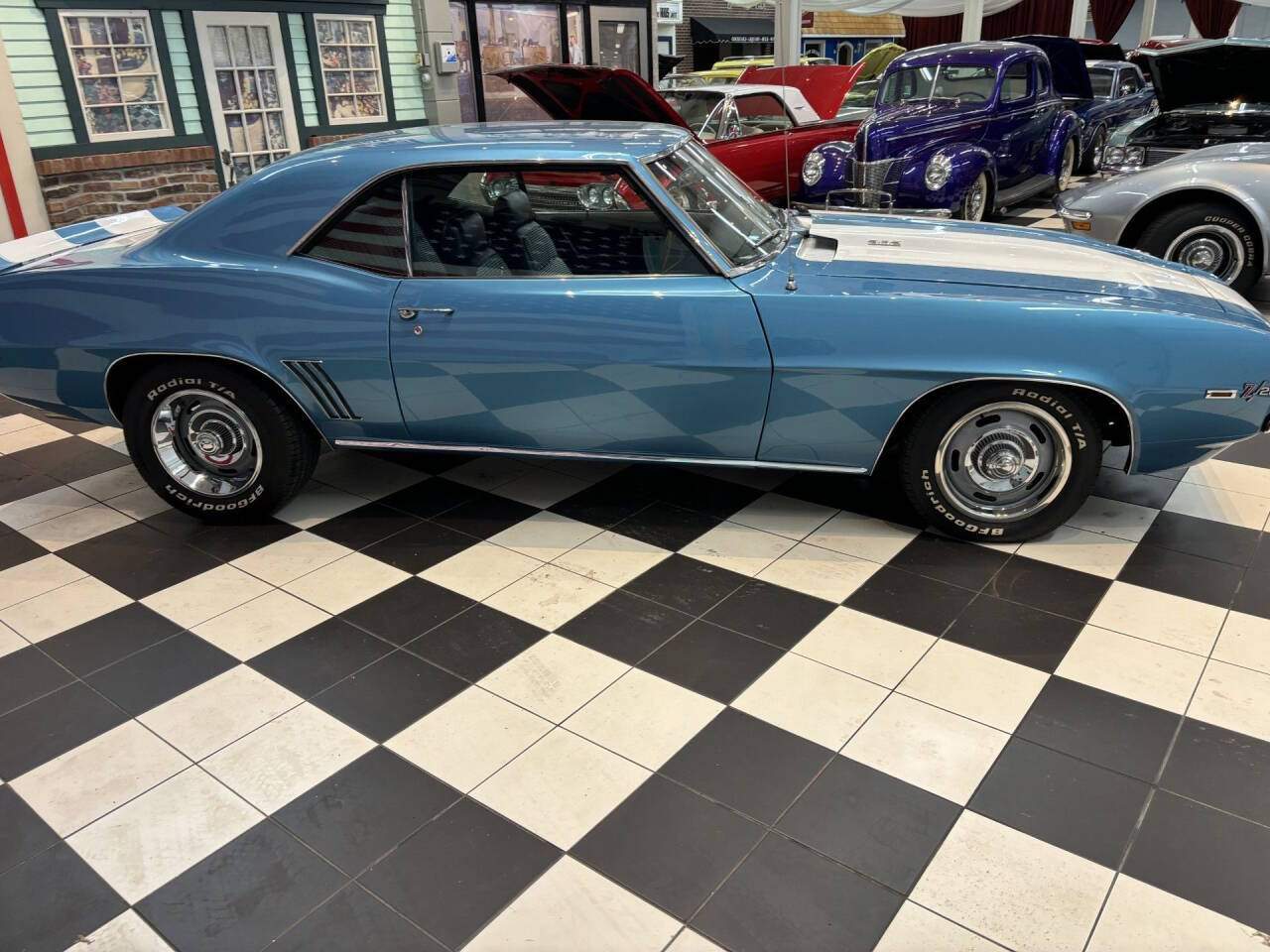 1969 Chevrolet Camaro 11