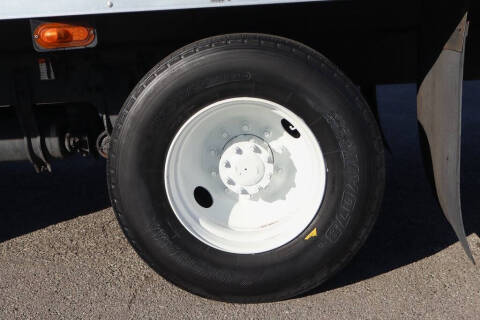 2014 Freightliner M2 106