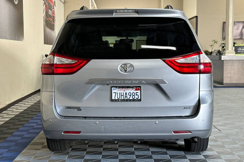 2016 Toyota Sienna