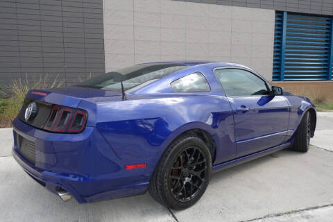 2014 Ford Mustang V6