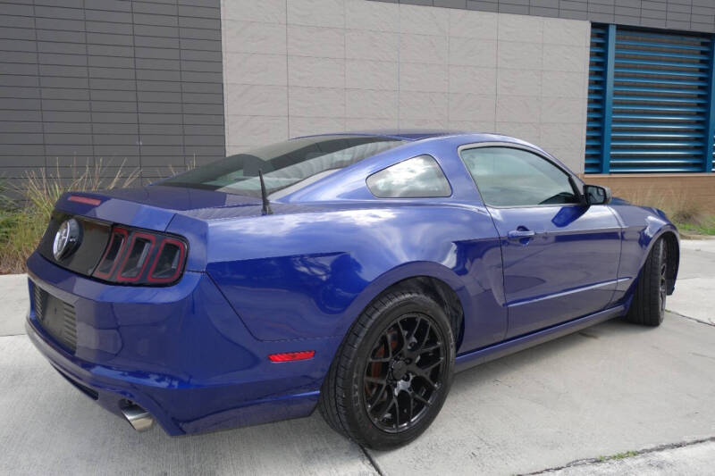 2014 Ford Mustang V6