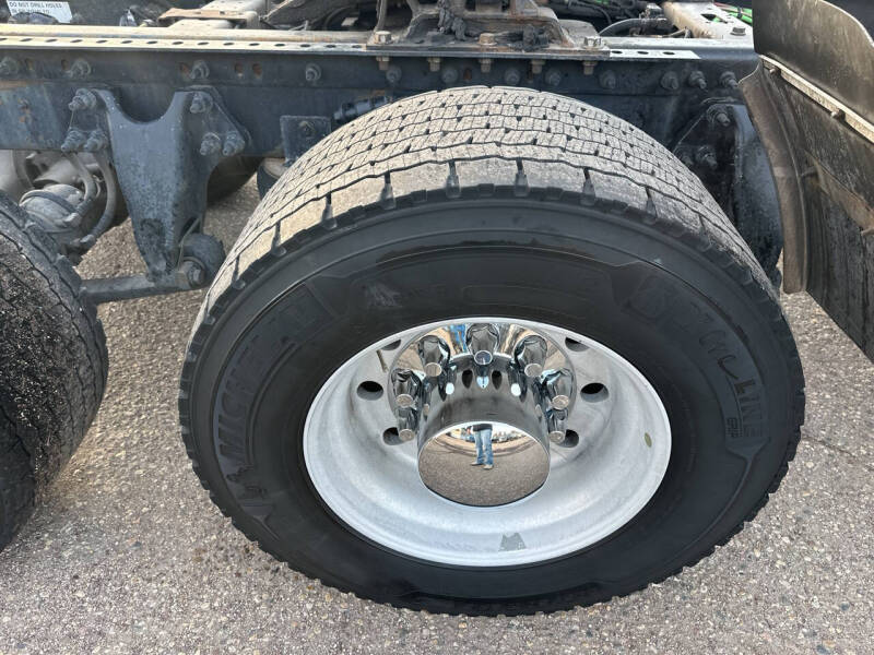 2021 International RH613