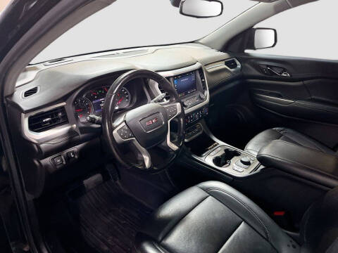 2022 GMC Acadia SLT