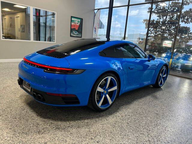 2022 Porsche 911 Carrera