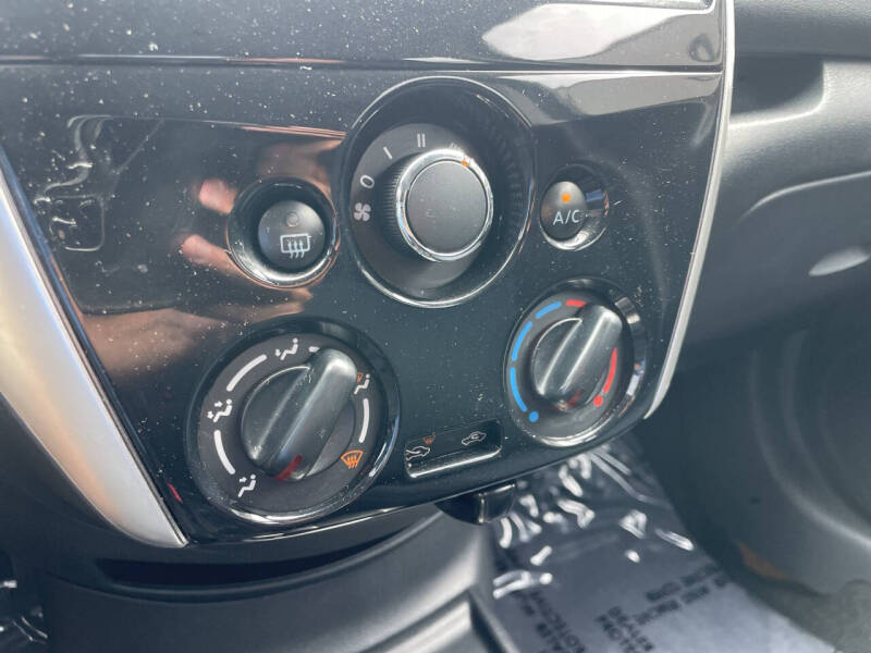 2016 Nissan Versa Note SV