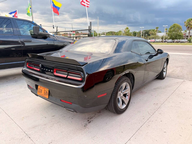 2018 Dodge Challenger SXT