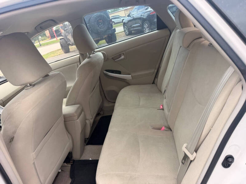 2010 Toyota Prius III