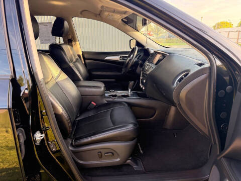 2020 Nissan Pathfinder SL