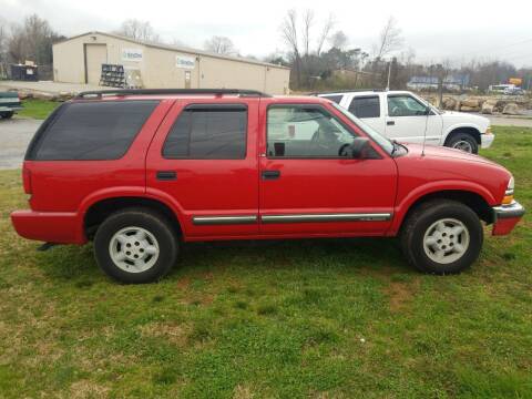 2000 Chevrolet Blazer for sale at CAR-MART AUTO SALES in Maryville TN