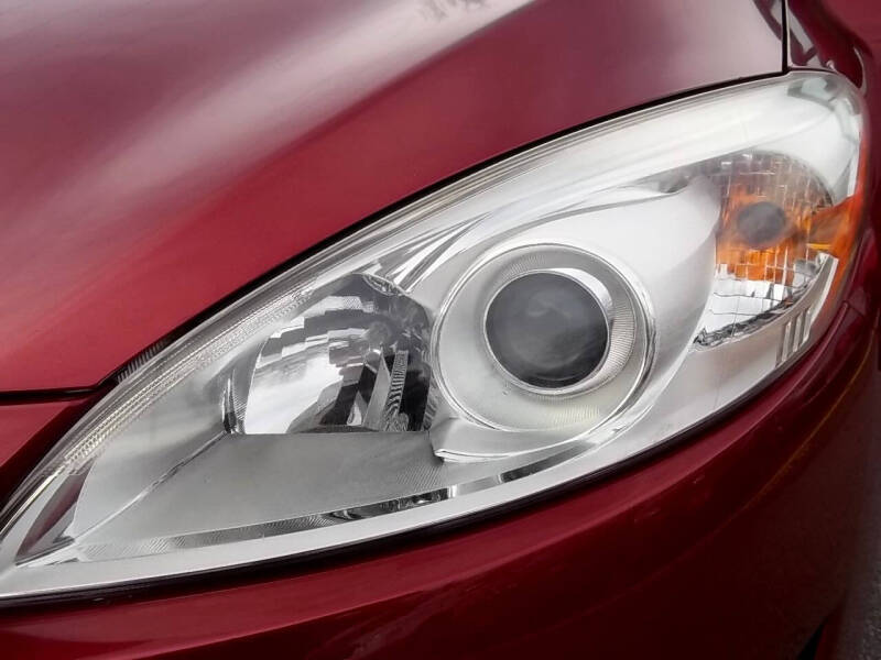 2013 Mazda MAZDA5 Sport