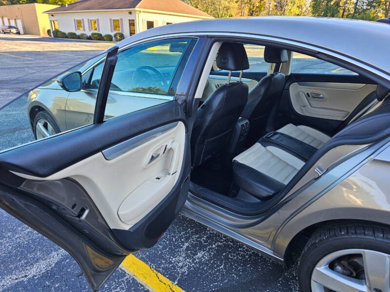 2009 Volkswagen CC VR6 4Motion