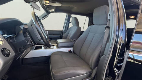 2017 Ford Expedition XLT