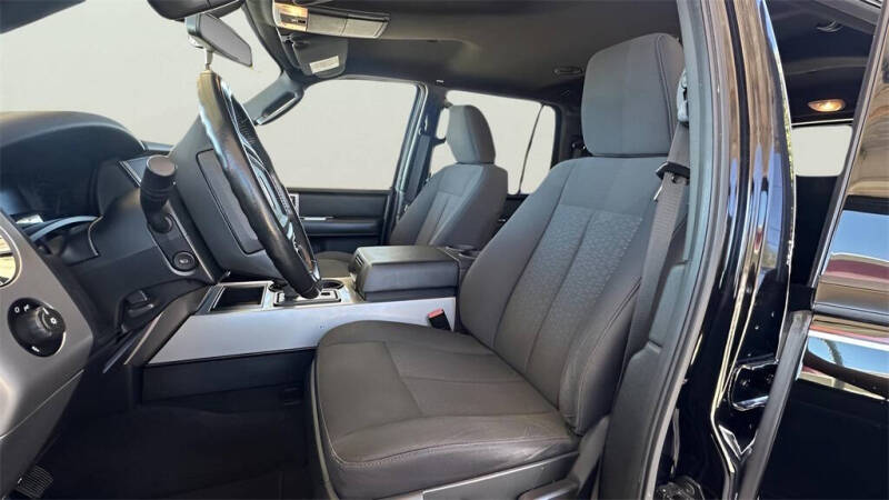 2017 Ford Expedition XLT