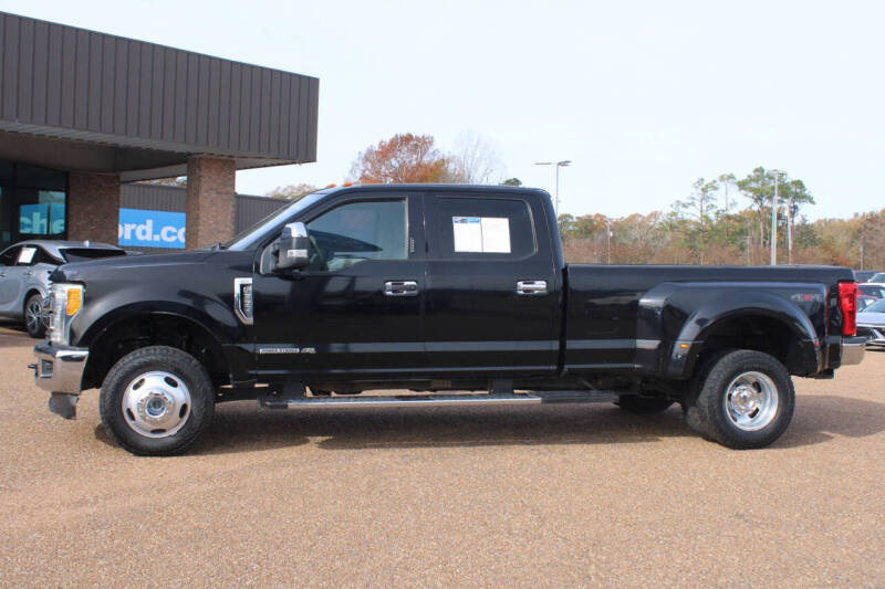 2017 Ford F-350 Super Duty XLT