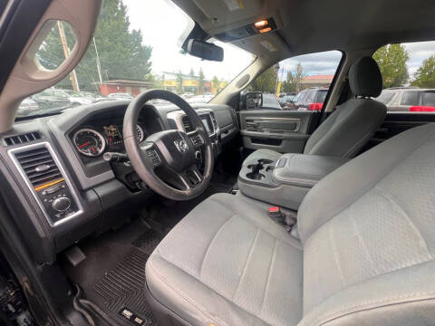 2016 RAM 1500 SLT