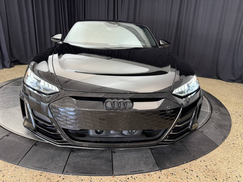 2023 Audi e-tron GT quattro Premium Plus