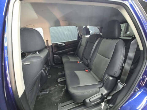 2018 Nissan Pathfinder SV