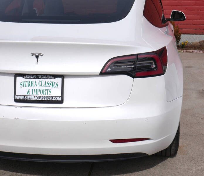 2021 Tesla Model 3 Standard Range Plus