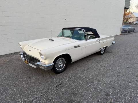 1957 Ford Thunderbird