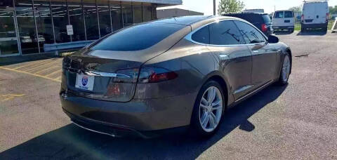2015 Tesla Model S 70D