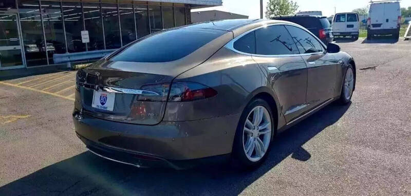 2015 Tesla Model S 70D