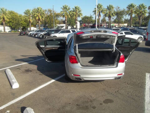 2012 BMW 7 Series 740Li