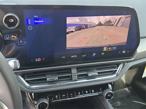 2026 Chevrolet Equinox EV LT 1