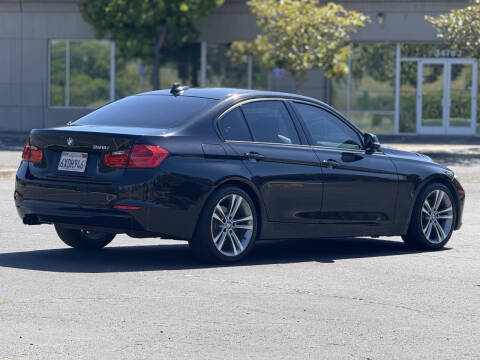 2012 BMW 3 Series 328i
