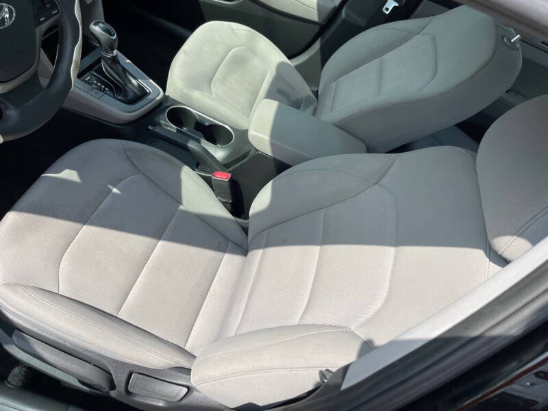 2018 Hyundai Elantra