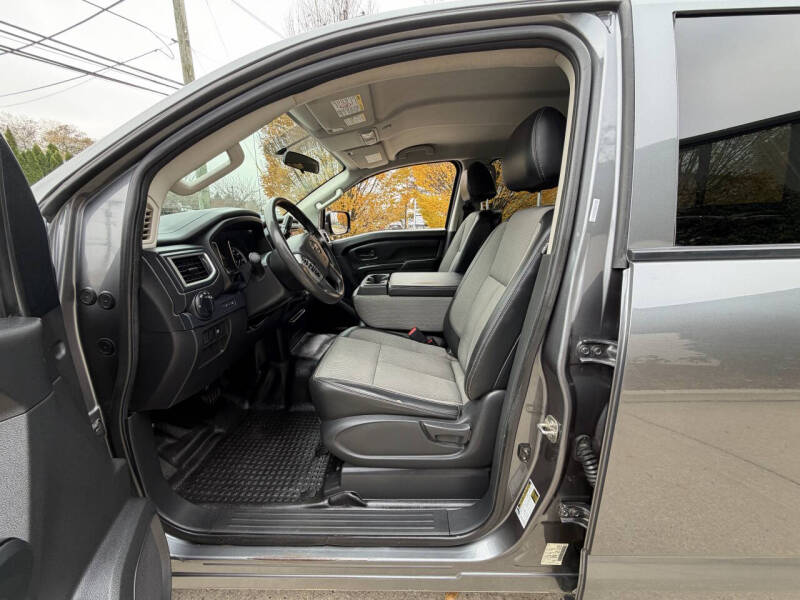 2016 Nissan Titan XD S