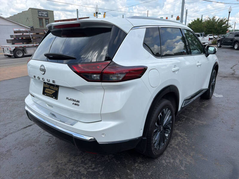 2025 Nissan Rogue Platinum