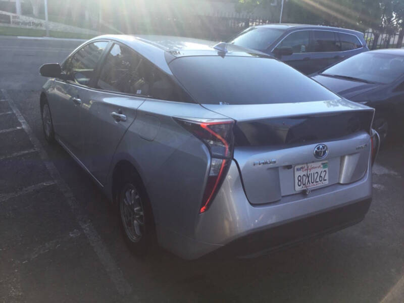 2018 Toyota Prius One