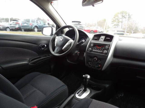 2016 Nissan Versa 1.6 SV