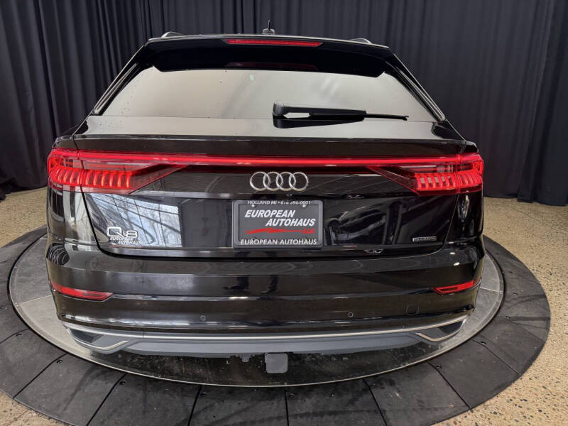 2019 Audi Q8 quattro Premium Plus 55 TFSI