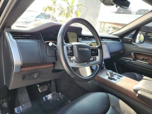 2023 Land Rover Range Rover P530 SE LWB