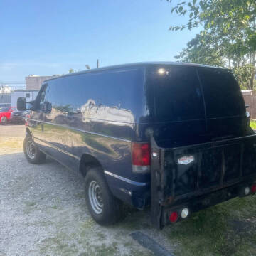 2013 Ford E-Series E-350 SD