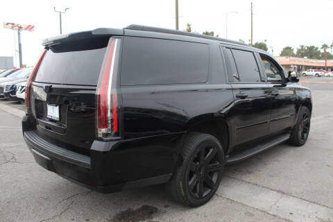 2018 Cadillac Escalade ESV Luxury